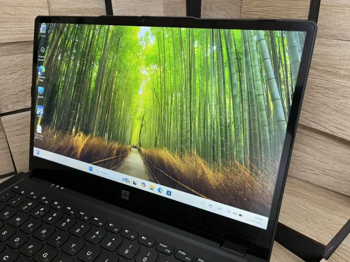 Ультрабук Gateway GWTC71427-BK / 14.1" (1920x1080) IPS Touch / Intel Core i7-1255U (10 (12) ядер по 2.8 - 4.7 GHz) / 8 GB DDR4 / 512 GB SSD M.2 / Intel UHD Graphics / WebCam б/в - зображення 3