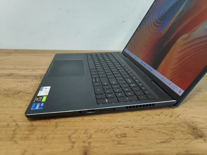 Ігровий ноутбук Б-клас Dell Inspiron 16 7610 / 16" (3072x1920) IPS / Intel Core i7-11800H (8 (16) ядер по 2.3 - 4.6 GHz) / 16 GB DDR4 / 1000 GB SSD / nVidia GeForce RTX 3060, 6 GB GDDR6, 192-bit / WebCam / Windows 11 Home б/в - зображення 6