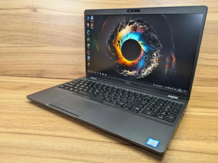 Ультрабук Б-клас Dell Latitude 5500 / 15.6" (1920x1080) IPS / Intel Core i5-8265U (4 (8) ядра по 1.6 - 3.9 GHz) / 8 GB DDR4 / 256 GB SSD / Intel UHD Graphics 620 / WebCam / Windows 10 б/в - зображення 6