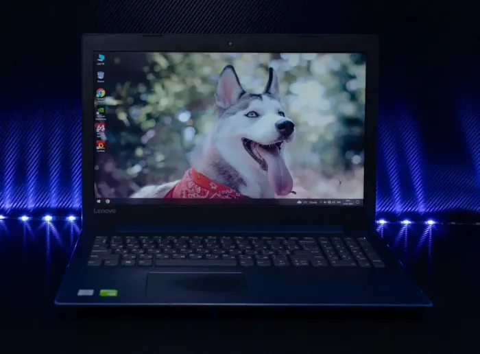 Ноутбук Б-клас Lenovo IdeaPad / 15.6" TN / Core i3-7020U (2(4) ядра по 2.3GHz) / 8GB DDR4 / 120GB SSD + 1000GB HDD / GeForce MX110, 2GB GDDR5, 64bit / WebCam б/в - зображення 2