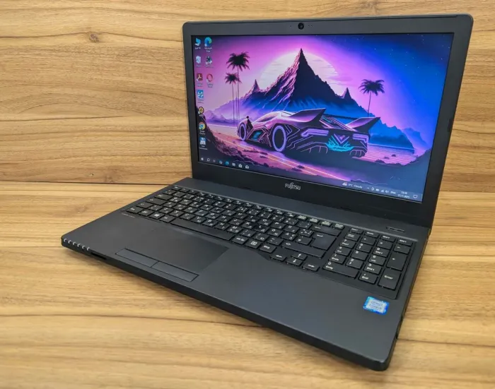 Ноутбук Fujitsu LifeBook A357 / 15.6" (1366x768) TN / Intel Core i5-7200U (2 (4) ядра по 2.5 - 3.1 GHz) / 8 GB DDR4 / 240 GB SSD / Intel HD Graphics 620 / WebCam / HDMI / Windows 10 б/в - зображення 5