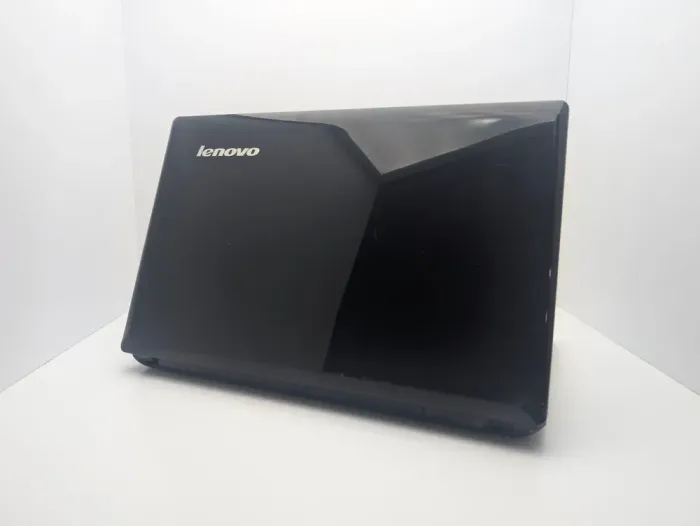 Ноутбук Lenovo G580 / 15.6" (1366x768) TN / Intel Pentium B960 (2 ядра по 2.2 GHz) / 6 GB DDR3 / 500 GB HDD / Intel HD Graphics / WebCam б/в - зображення 8