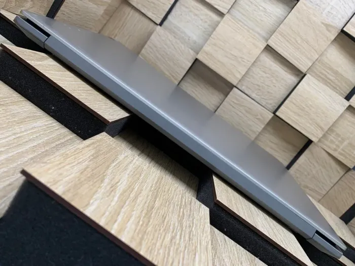 Ультрабук Б-клас Dell Latitude 5411 / 14" (1920x1080) IPS / Intel Core i5-10400H (4 (8) ядра по 2.6 - 4.6 GHz) / 8 GB DDR4 / 256 GB SSD M.2 / Intel UHD Graphics / WebCam / Windows 10 б/в - зображення 7