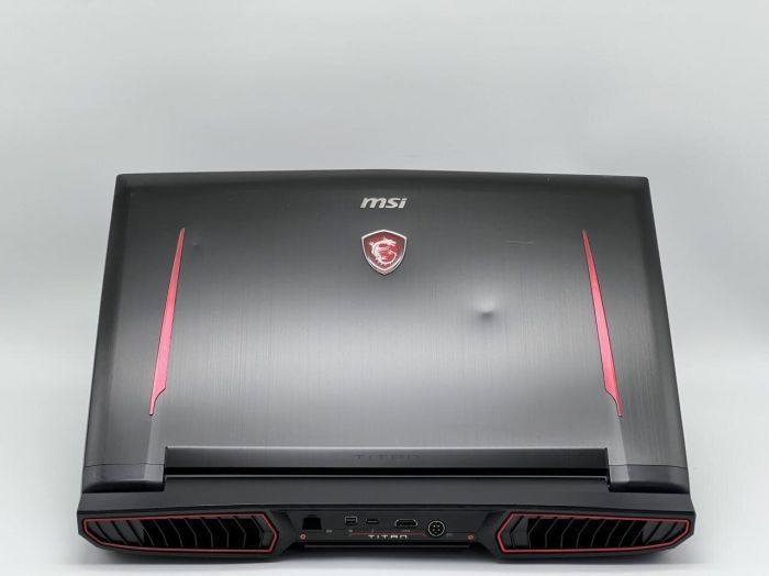 Ігровий ноутбук Б-класу MSI Titan GT73VR 7RF MS-17A1 / 17.3" (1920x1080) IPS / Intel Core i7-7820HK (4 (8) ядра по 2.9 - 3.9 GHz) / 16 GB DDR4 / 960 GB SSD / nVidia GeForce GTX 1080, 8 GB GDDR5, 256-bit / WebCam б/в - изображение 5