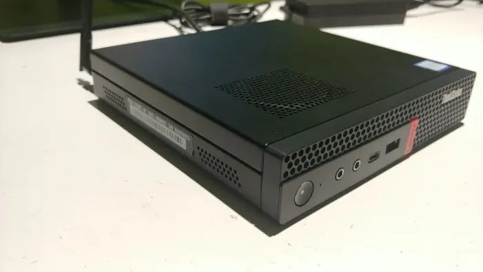 Неттоп Lenovo ThinkStation P330 Tiny USFF / Intel Core i9-9900T (8 (16) ядер по 2.1 - 4.4 GHz) / 16 GB DDR4 / 512 GB SSD / nVidia Quadro P620, 2 GB GDDR5X, 128-bit / WI-FI / Windows 11 +  Блок живлення у комплекті б/в - зображення 7