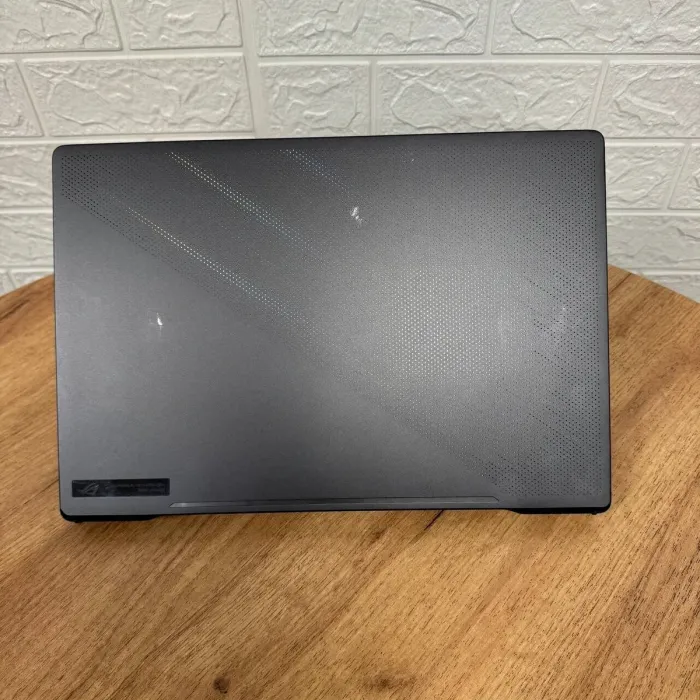 Ігровий ноутбук Б-клас Asus ROG Zephyrus G15 GA503QR / 15.6" (2560x1440) IPS / AMD Ryzen 9 5900HS (8 (16) ядер по 3.0 - 4.6 GHz) / 16 GB DDR4 / 1000 GB SSD / nVidia GeForce RTX 3070, 8 GB GDDR6, 256-bit б/в - зображення 3