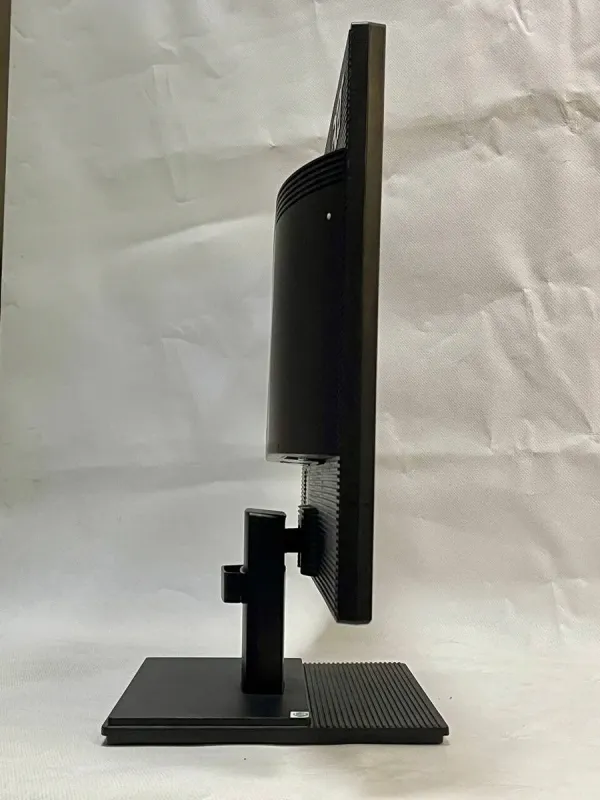 Монітор Acer V226HQL / 22" (1920x1080) TN / VGA / VESA 100x100 б/в - зображення 4