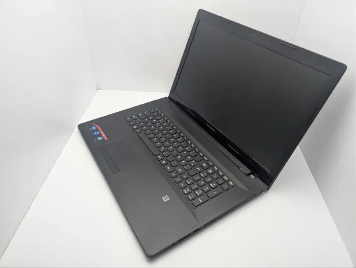 Ноутбук Lenovo G70-80 / 17.3" (1600x900) TN / Intel Pentium 3825U (2 (4) ядра по 1.9 GHz) / 6 GB DDR3 / 320 GB HDD / Intel HD Graphics / WebCam / DVD-ROM б/в - зображення 7