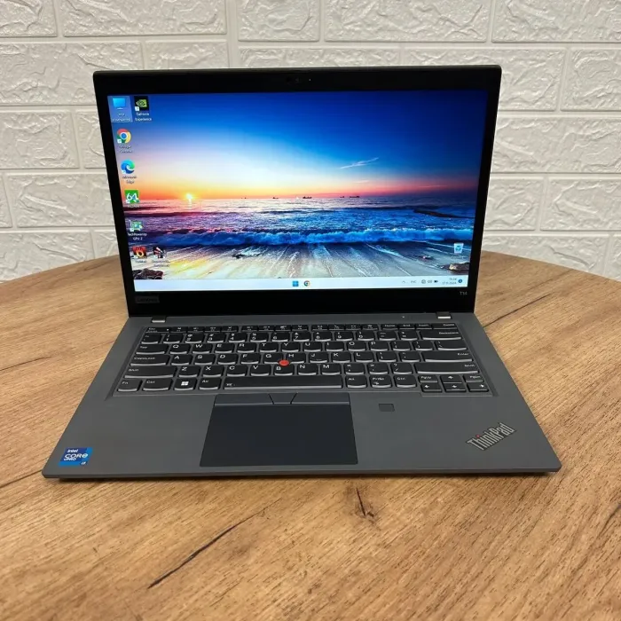 Ультрабук Lenovo ThinkPad T14 Gen 2 / 14" (1920x1080) IPS Touch / Intel Core i7-1185G7 (4 (8) ядра по 1.2 - 4.8 GHz) / 16 GB DDR4 / 256 GB SSD NVMe / nVidia GeForce MX450, 2 GB GDDR6, 64-bit / WebCam б/в - зображення 2