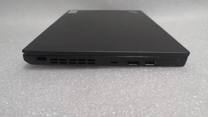 Нетбук Lenovo ThinkPad / 12.5" TN / Core i3-6006U (2(4) ядра по 2 GHz) / 8GB DDR4 / 128GB SSD / HD Graphics 520 / WebCam б/в - зображення 4