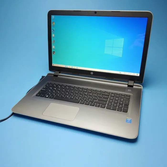 Ноутбук Б-клас HP Pavilion 17-g015dx / 17.3" (1600x900) TN / Intel Core i7-5500U (2 (4) ядра по 2.4 - 3.0 GHz) / 8 GB DDR3 / 240 GB SSD / Intel HD Graphics 5500 / WebCam / Win 10 Home б/в - зображення 2