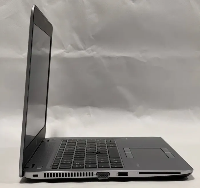 Ноутбук Б-клас HP EliteBook mt43 / 14" (1920x1080) TN / AMD Pro A8-9600B (4 ядра по 2.4 - 3.3 GHz) / 8 GB DDR4 / 128 GB SSD / AMD Radeon R5 Graphics / WebCam / VGA б/в - зображення 5