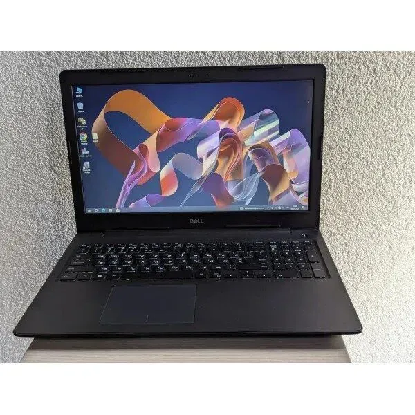 Ноутбук Б-клас Dell Latitude 3590 / 15.6" (1920x1080) TN / Intel Core i5-8250U (4 (8) ядра по 1.6 - 3.4 GHz) / 16 GB DDR4 / 128 GB SSD + 500 GB HDD / Intel UHD Graphics 620 / WebCam б/в - зображення 2