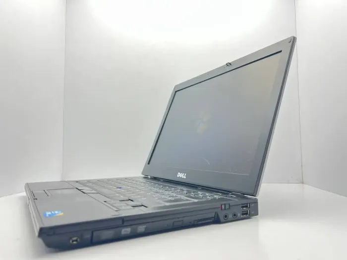 Ноутбук Б-клас Dell Latitude E6410 / 14" (1440x900) TN / Intel Core i5-520M (2 (4) ядра по 2.4 - 2.93 GHz) / 4 GB DDR3 / 250 GB HDD / Intel HD Graphics / WebCam  б/в - зображення 4