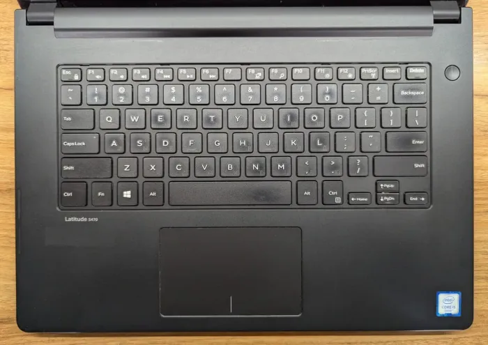 Ноутбук Dell Latitude 3470 / 14" (1366x768) TN / Intel Core i5-6200U (2 (4) ядра по 2.3 - 2.8 GHz) / 8 GB DDR3 / 240 GB SSD / Intel HD Graphics 520 / WebCam / Windows 10 б/в - зображення 3