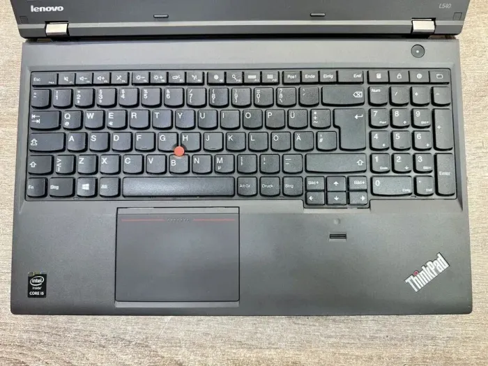 Ноутбук Б-клас Lenovo ThinkPad L540 / 15.6" (1920x1080) TN / Intel Core i5-4210M (2 (4) ядра по 2.6 - 3.2 GHz) / 8 GB DDR3 / 240 GB SSD / Intel HD Graphics 4600 / WebCam / Win 10 б/в - зображення 4