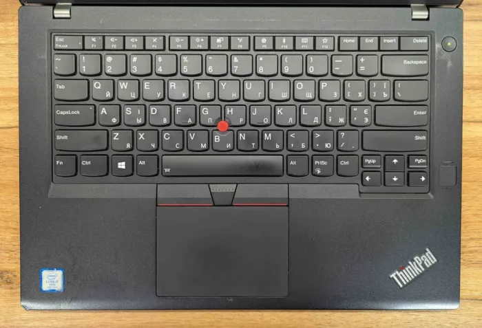 Ультрабук Б-клас Lenovo ThinkPad T470 / 14" (1920x1080) IPS / Intel Core i7-7600U (2 (4) ядра по 2.8 - 3.9 GHz) / 8 GB DDR4 / 240 GB SSD / Intel HD Graphics 520 / WebCam / TouchID / Windows 10 б/в - зображення 5