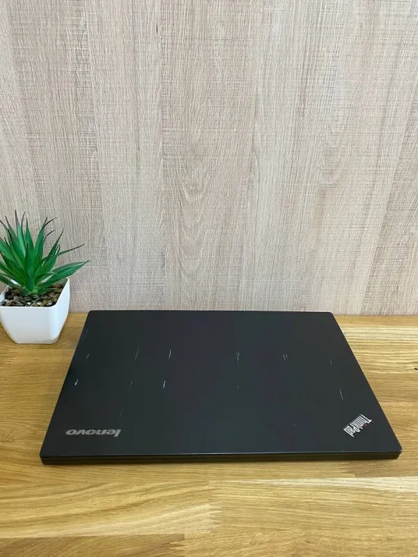 Ноутбук Б-клас Lenovo ThinkPad T440s / 14" (1600x900) TN / Intel Core i5-4300U (2 (4) ядра по 1.9 - 2.9 GHz) / 8 GB DDR3 / 128 GB SSD / Intel HD Graphics 4400 / WebCam / VGA б/в - зображення 7