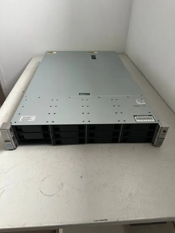 Сервер HP ProLiant DL380 Gen9 (4 LFF) 2U Rack / 2x Intel Xeon E5-2680 v4 (14 (28) ядер по 2,4 - 3,3 ГГц) / 256 ГБ DDR4 / 4000 ГБ HDD (SAS) / RAID HP Smart Array P440ar / 2x 500 Вт б/в - зображення 2