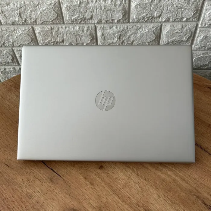 Ноутбук Б-клас HP ProBook 650 G4 / 15.6" (1920x1080) IPS / Intel Core i5-8250U (4 (8) ядра по 1.6 - 3.4 GHz) / 8 GB DDR4 / 256 GB SSD / Intel HD Graphics 620 / WebCam б/в - зображення 3