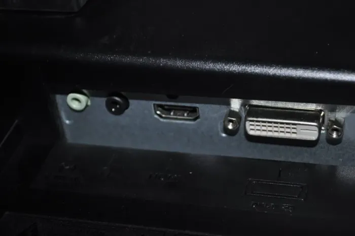 Комплект: HP EliteDesk 800 G3 SFF / Intel Core i5-6500 (4 ядра по 3.2 - 3.6 GHz) / 8 GB DDR4 / 240 GB SSD + 250 GB HDD / Intel HD Graphics 530 / DVD-ROM + Монітор Acer BL2405HT / 24" (1920x1080) TN / DVI, HDMI + Windows 11 P б/в - зображення 10