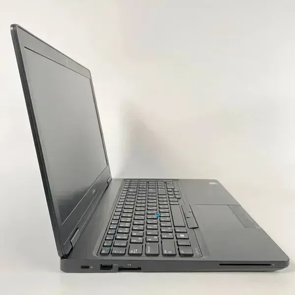 Ноутбук Dell Latitude 5580 / 15.6" (1920x1080) IPS / Intel Core i5-6300U (2 (4) ядра по 2.4 - 3.0 GHz) / 8 GB DDR4 / 128 GB SSD / Intel HD Graphics 520 / WebCam / HDMI б/в - зображення 4