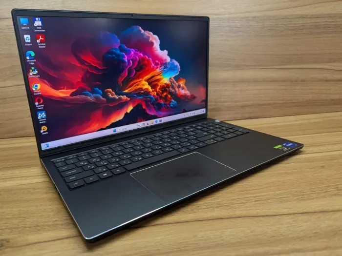 Ігровий ноутбук Б-клас Dell Vostro 15 7510 / 15.6" (1920x1080) IPS / Intel Core i7-11800H (8 (16) ядер по 2.3 - 4.6 GHz) / 16 GB DDR4 / 256 GB SSD + 256 GB HDD / nVidia GeForce RTX 3050, 4 GB GDDR6, 128-bit / WebCam / Fingerprint / Windows 11 б/в - зображення 4