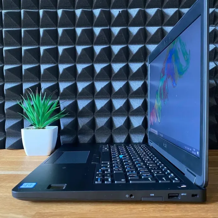 Ноутбук Dell Latitude E5470 / 14" (1366x768) TN / Intel Core i5-6300U (2 (4) ядра по 2.4 - 3.0 GHz) / 8 GB DDR3 / 128 GB SSD / Intel HD Graphics 520 / WebCam б/в - зображення 6