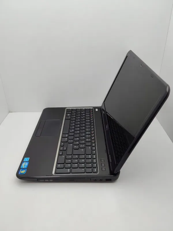 Ноутбук Dell N5110M / 15.6" (1366x768) TN / Intel Core i5-2450M (2 (4) ядра по 2.5 - 3.1 GHz) / 6 GB DDR3 / 500 GB HDD / nVidia GeForce GT 525M, 1 GB GDDR3, 128-bit / WebCam б/в - зображення 7