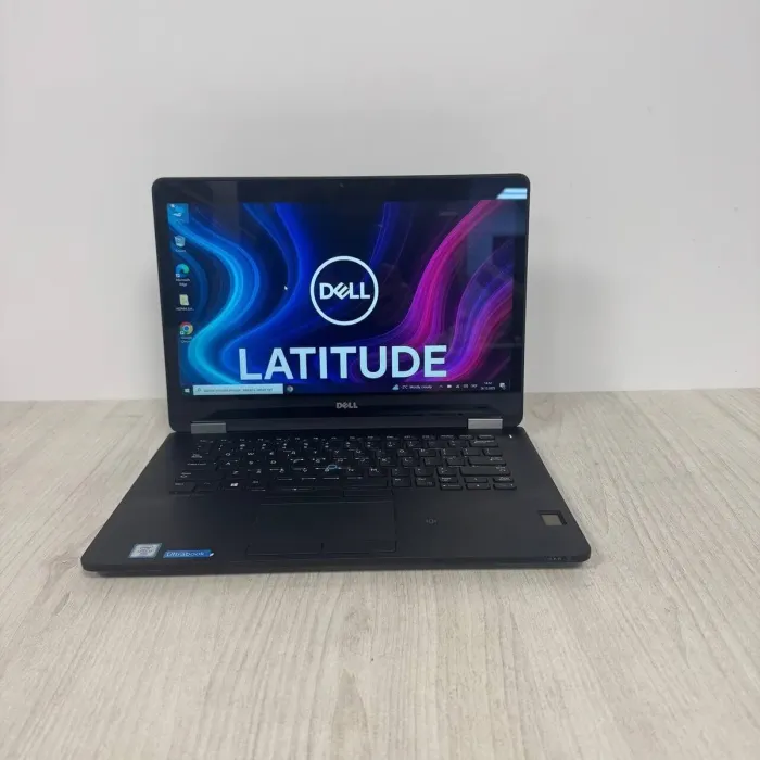 Ультрабук Dell Latitude 7470 / 14" (2560x1440) IPS Touch / Intel Core i7-6600U (2 (4) ядра по 2.6 - 3.4 GHz) / 8 GB DDR4 / 256 GB SSD M2 / Intel HD Graphics 520 / WebCam б/в - зображення 2