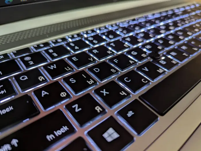 Ультрабук HP EliteBook 850 G6 / 15.6" (1920x1080) IPS / Intel Core i5-8365U (4 (8) ядра по 1.6 - 4.1 GHz) / 16 GB DDR4 / 512 GB SSD / Intel UHD Graphics / WebCam / TouchID / Windows 10 б/в - зображення 6