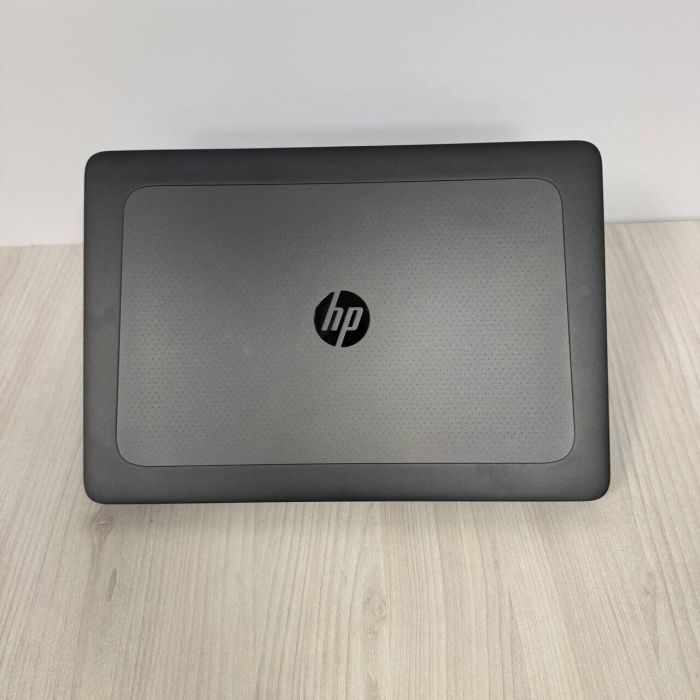 Мобільна робоча станція HP ZBook 15 G3 / 15.6" (1920x1080) IPS / Intel Core i7-6700HQ (4 (8) ядра по 2.6 - 3.5 GHz) / 32 GB DDR4 / 512 GB SSD M.2 / nVidia Quadro M2000M, 4 GB DDR3, 128-bit / WebCam б/в - зображення 3