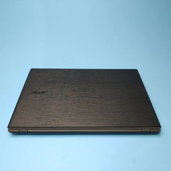 Ноутбук Acer Aspire E5-574-58JM / 15.6" (1366x768) TN / Intel Core i5-6200U (2 (4) ядра по 2.3 - 2.8 GHz) / 8 GB DDR3 / 240 GB SSD / Intel HD Graphics 520 / WebCam / DVD-RW / Win 10 Home б/в - зображення 3