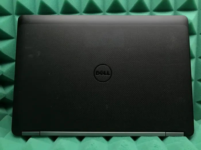 Ультрабук Б-клас Dell Latitude E7470 / 14" IPS Touch / Core i7-6600U (2(4) ядра по 2.6-3.4GHz) / 8GB DDR4 / 256GB SSD / HD Graphics 520 / WebCam / HDMI / Win 10 б/в - зображення 5