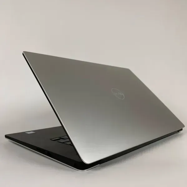 Ігровий ноутбук Dell XPS 15 9570 / 15.6" (3840x2160) IPS Touch / Intel Core i7-8750H (6 (12) ядер по 2.2 - 4.1 GHz) / 16 GB DDR4 / 512 GB SSD / nVidia GeForce GTX 1050 Ti Max-Q, 4 GB GDDR5, 128-bit / HDMI б/в - зображення 8