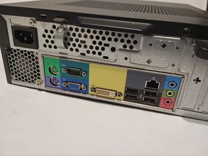 ПК Б-клас Acer Veriton X2632G SFF / Intel Core i5-4430S (4 ядра по 2.7 - 3.2 GHz) / 8 GB DDR3 / 500 GB HDD / Intel HD Graphics 4600 / DVD-RW б/в - зображення 5