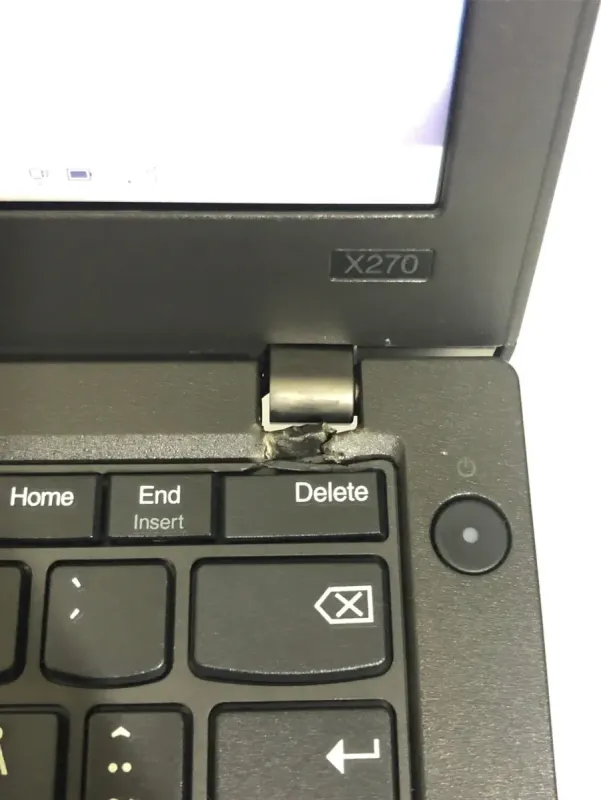 Нетбук Б-клас Lenovo ThinkPad X270 / 12.5" (1366x768) TN / Intel Core i3-6006U (2 (4) ядра по 2.0 GHz) / 8 GB DDR4 / 128 GB SSD / Intel HD Graphics 520 / WebCam / Win 10 Home / Два АКБ б/в - зображення 9