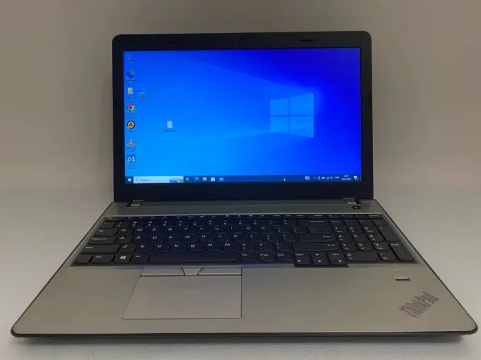 Ноутбук Б-клас Lenovo ThinkPad E570 / 15.6" (1366x768) TN / Intel Core i3-6006U (2 (4) ядра по 2.0 GHz) / 8 GB DDR4 / 128 GB SSD / Intel HD Graphics 520 / WebCam б/в - зображення 5