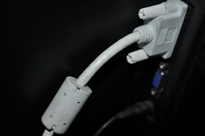 Монітор Б-клас Samsung SyncMaster S22A450BW/22" (1680x1050) TN/VGA, DVI/VESA 100x100 + Кабелі (VGA або DVI на вибір), блок живлення та кабель живлення б/в - зображення 13