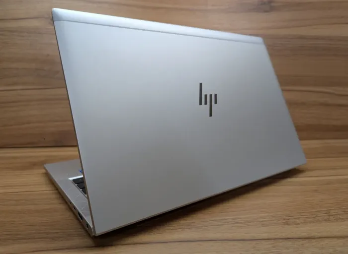 Ультрабук HP EliteBook 840 G8 / 14" (1920x1080) IPS / Intel Core i5-1145G7 (4 (8) ядра по 2.6 - 4.4 GHz) / 16 GB DDR4 / 512 GB SSD / Intel Iris Xe Graphics / WebCam / TouchID / Windows 10 б/в - зображення 7