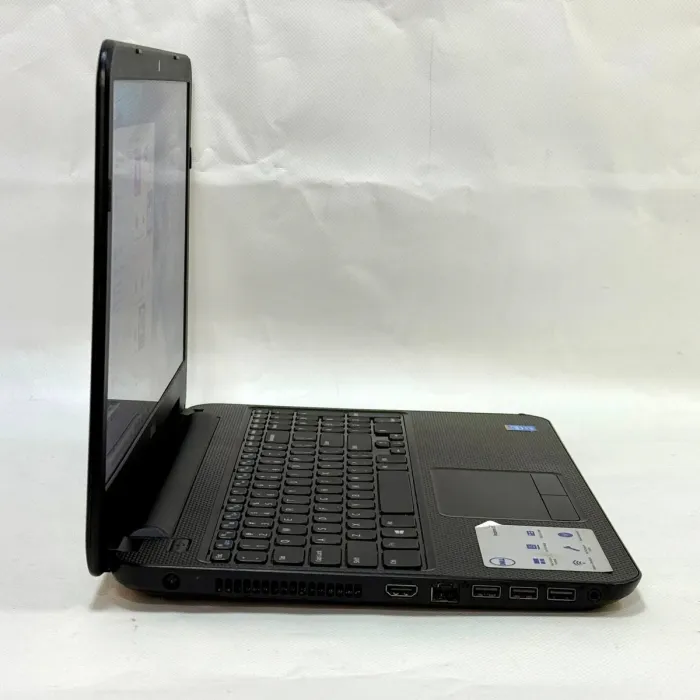 Ноутбук Б-клас Dell Inspiron 3537 / 15.6" (1366x768) TN / Intel Core i3-4010U (2 (4) ядра по 1.7 GHz) / 8 GB DDR3 / 500 GB HDD / Intel HD Graphics 4400 / WebCam / DVD-ROM / Windows 10 Pro б/в - зображення 5