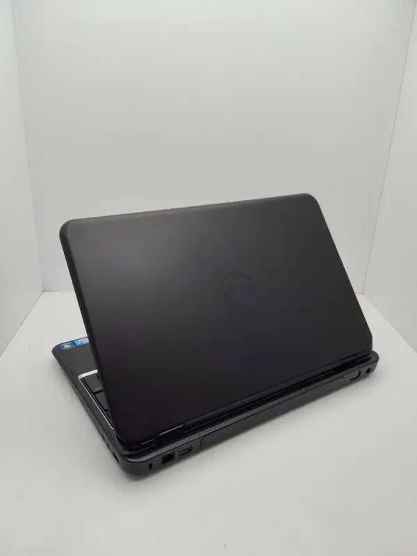 Ноутбук Dell N5110M / 15.6" (1366x768) TN / Intel Core i5-2450M (2 (4) ядра по 2.5 - 3.1 GHz) / 6 GB DDR3 / 500 GB HDD / nVidia GeForce GT 525M, 1 GB GDDR3, 128-bit / WebCam б/в - зображення 8
