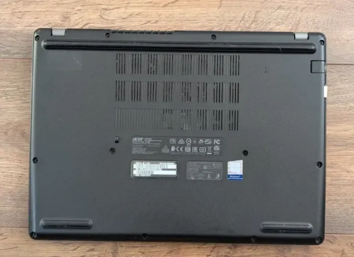 Ноутбук Acer TravelMate P2 TMP214-52 / 14" (1920x1080) IPS / Intel Core i7-10510U (4 (8) ядра по 1.8 - 4.9 GHz) / 8 GB DDR4 / 512 GB SSD / Intel UHD Graphics for 10th / WebCam / Win 11 б/в - зображення 7