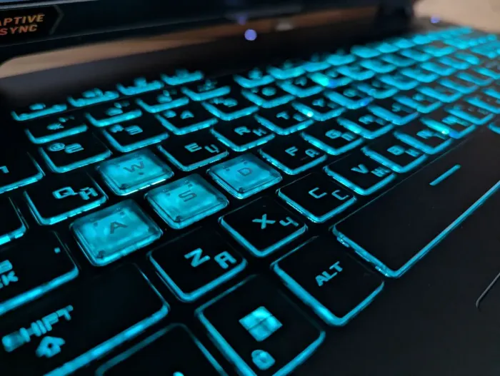 Ігровий ноутбук Asus FX 507 / 15.6" (1920x1080) IPS / Intel Core i7-12700H (14 (20) ядер по 3.5 - 4.7 GHz) / 16 GB DDR4 / 512 GB SSD / nVidia GeForce RTX 4060, 8 GB GDDR6, 128-bit / WebCam / Windows 10 б/в - зображення 6