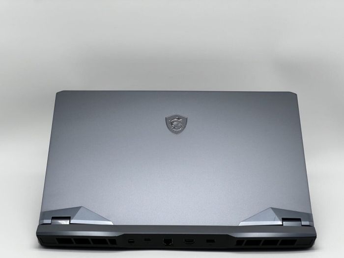 Ігровий ноутбук Б-класу MSI GE76 Raider 12UGS-201US / 17,3" (1920x1080) IPS / Intel Core i7-12700H (14 (20) ядер по 3,5 - 4,7 ГГц) / 32 ГБ DDR4 / 960 ГБ SSD / nVidia GeForce RTX 3070 Ti, 8 ГБ GDDR6, 256-bit / WebCam б/в - зображення 6