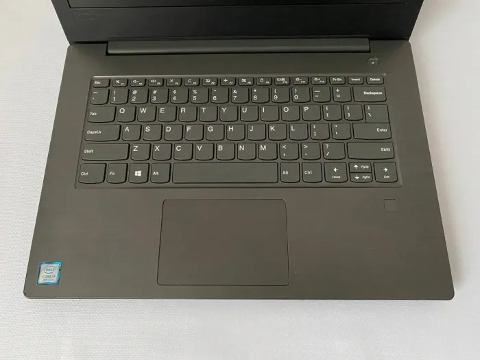 Ноутбук Б-клас Lenovo V330-14IKB 81B0 / 14" (1920x1080) TN / Intel Core i5-8250U (4 (8) ядра по 1.6 - 3.4 GHz) / 8 GB DDR4 / 256 GB SSD / Intel UHD Graphics 620 / WebCam б/в - зображення 5