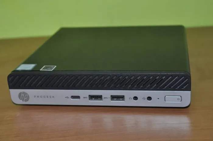 Неттоп HP ProDesk 600 G4 Desktop Mini USFF / Intel Core i3-8100T (4 ядра по 3.1 GHz) / 12 GB DDR4 / 500 GB SSD M.2 / Intel UHD Graphics 630 / Wi-Fi / Bluetooth / Windows 11 Pro / Блок живлення б/в - зображення 2