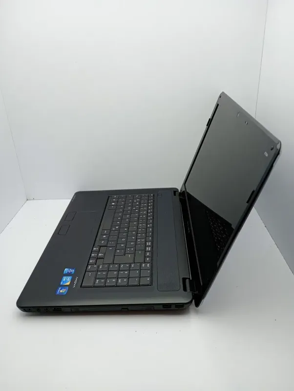 Ноутбук Acer Medion Akoya / 17.3" (1600x900) TN / Intel Core i3-350M (2 (4) ядра по 2.26 GHz) / 6 GB DDR3 / 64 GB SSD + 500 GB HDD / Intel HD Graphics / WebCam б/в - зображення 3