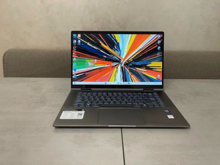Ультрабук-трансформер Б-клас HP Envy x360 15-fe1073cl / 15.6" (1920x1080) IPS Touch / Intel Core Ultra 7 155U (12 (14) ядер по 1.7 - 4.8 GHz) / 16 GB DDR5 / 1000 GB SSD M.2 / Intel Graphics / WebCam / HDMI б/в - зображення 2