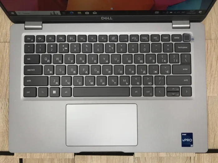 Ультрабук Dell Latitude 5430 / 14" (1920x1080) IPS / Intel Core i5-1245U (10 (12) ядер по 1.6 - 4.4 GHz) / 16 GB DDR4 / 256 GB SSD M.2 / Intel Iris Xe Graphics / WebCam / Fingerprint / USB 3.2 / HDMI / Windows 10 б/в - зображення 4